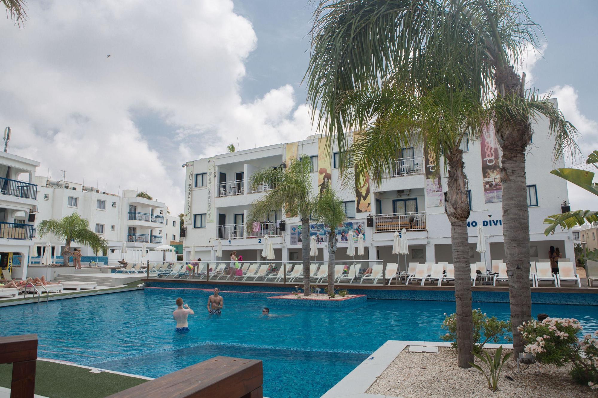 Tsokkos Holidays Hotel Apartments Ayia Napa Exterior foto